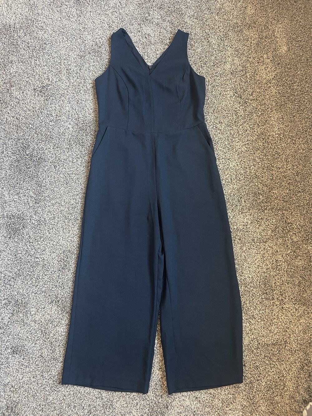 Banana Republic Women’s Navy Career Jumpsuit Sleeveless Size 0 Cropped Wide Leg